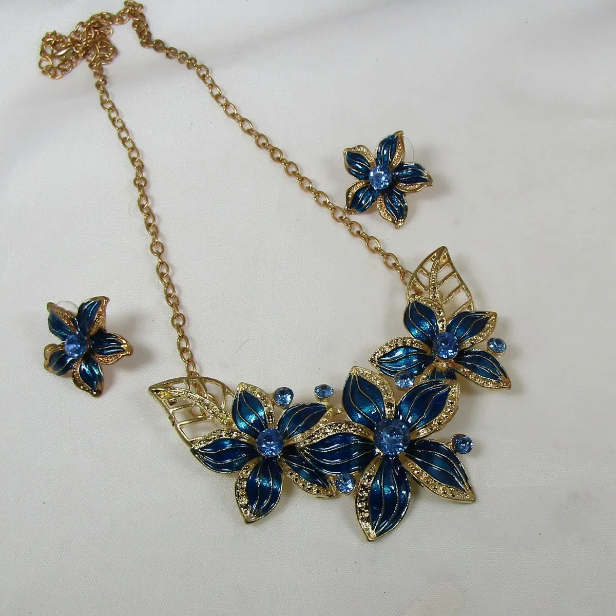 Blue & Gold Flower Necklace with Gold Chain & Earrings