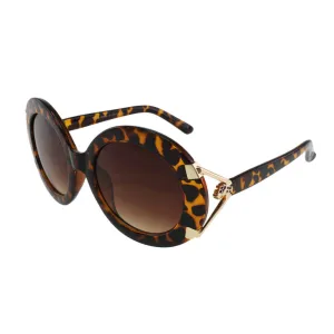 MQ Astrid Sunglasses in Tortoise / Smoke