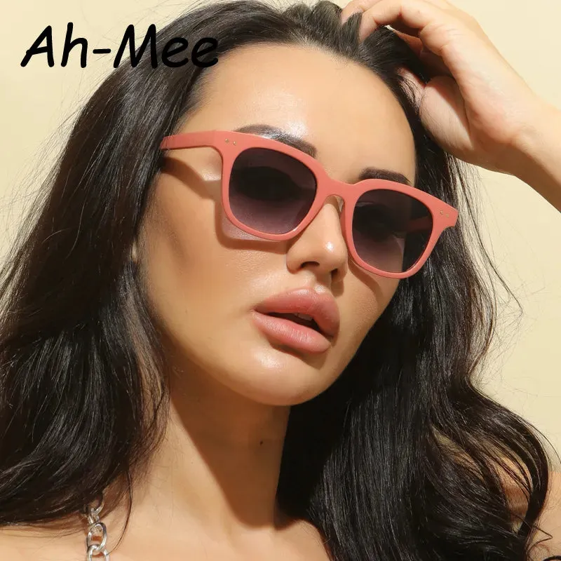 Small Cat Eye Rivet Cycling Sunglasses Women Fashion Retro Gradient Sun Glasses Men Brand Eyeglasses Vintage Eyewear UV400