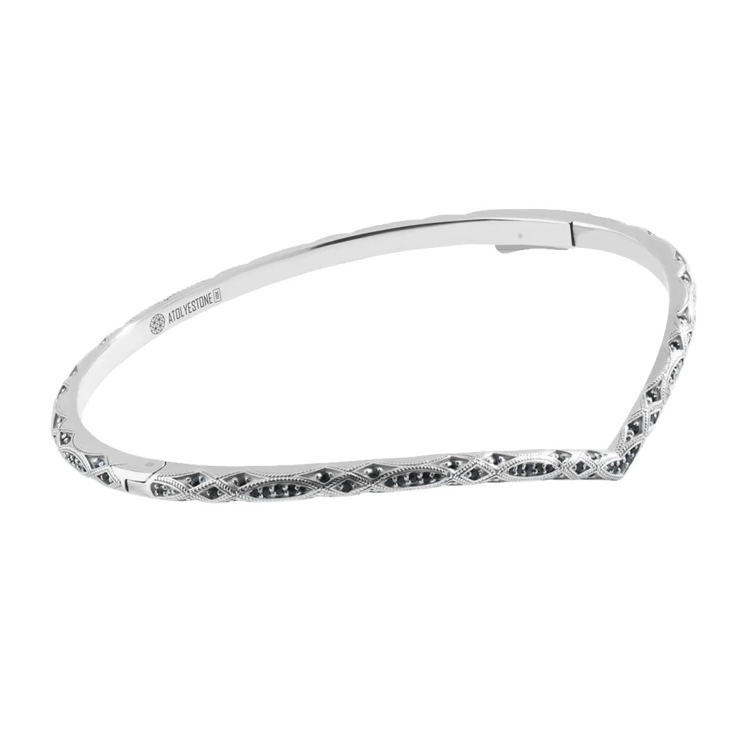 Streamline Curve Bangle in Silver