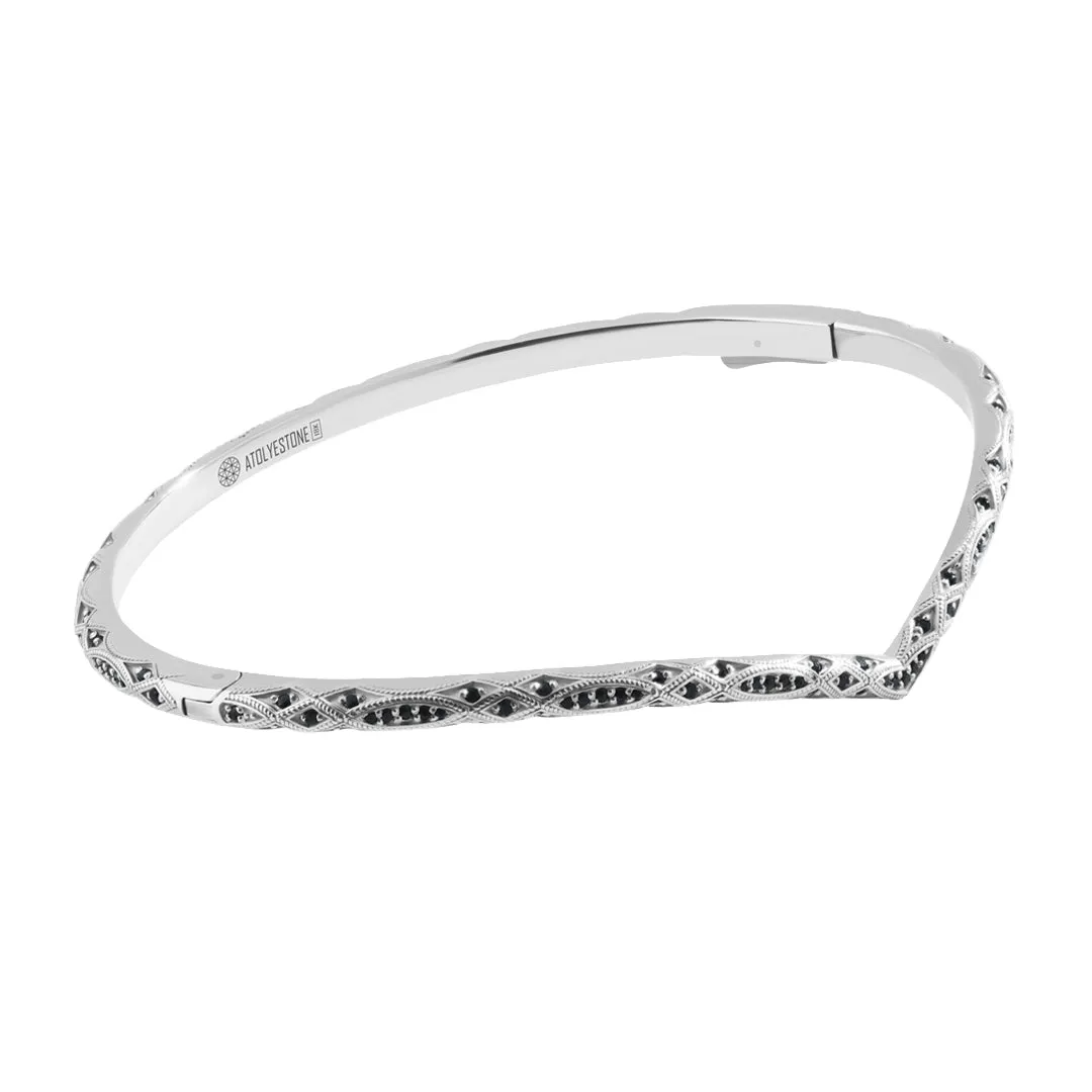 Streamline Curve Bangle in Silver