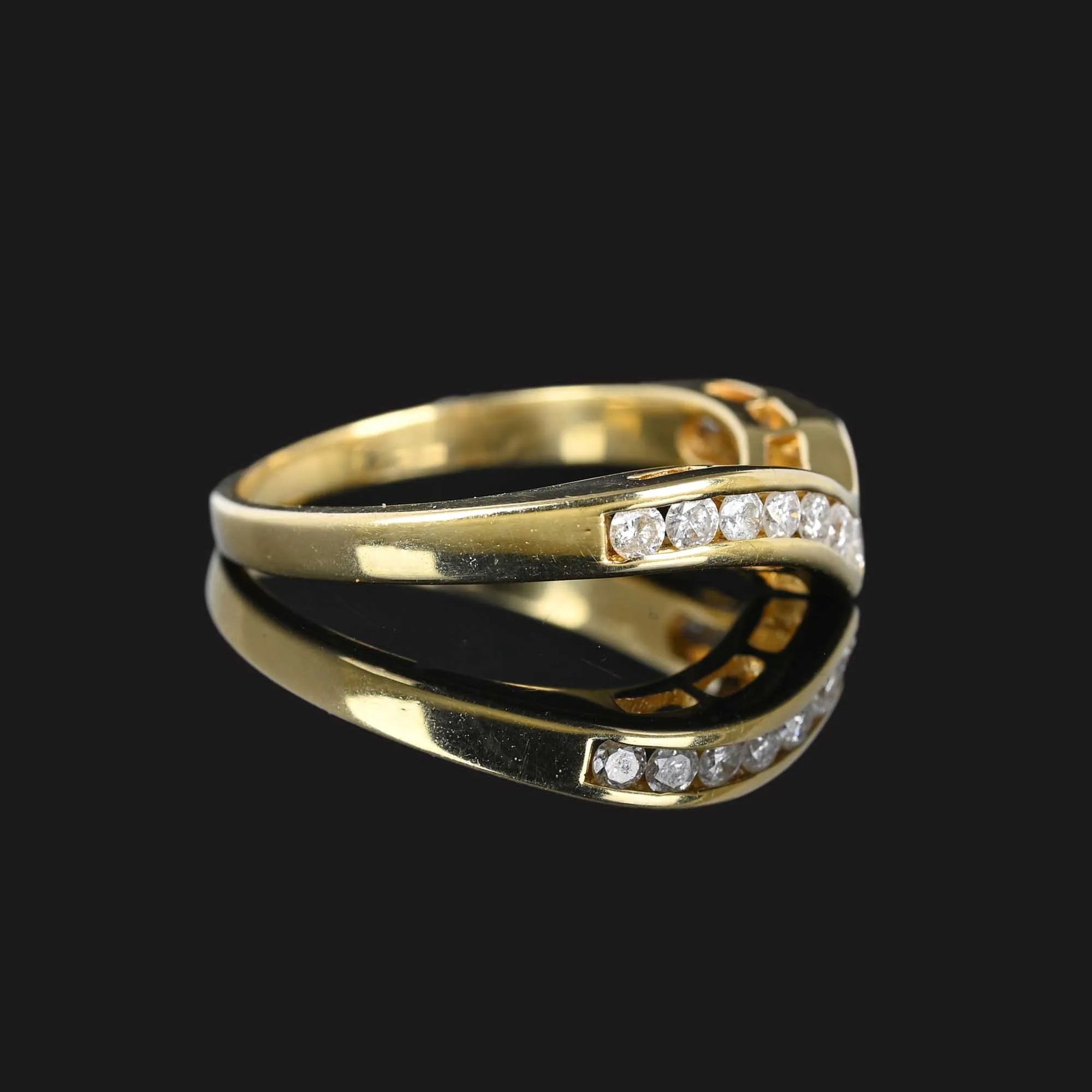 Vintage Diamond Chevron Ring in 14K Gold